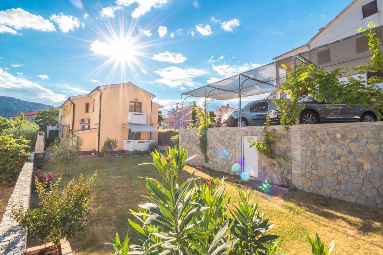 Apartments Dujmovic With Terrace Baska  Exterior photo